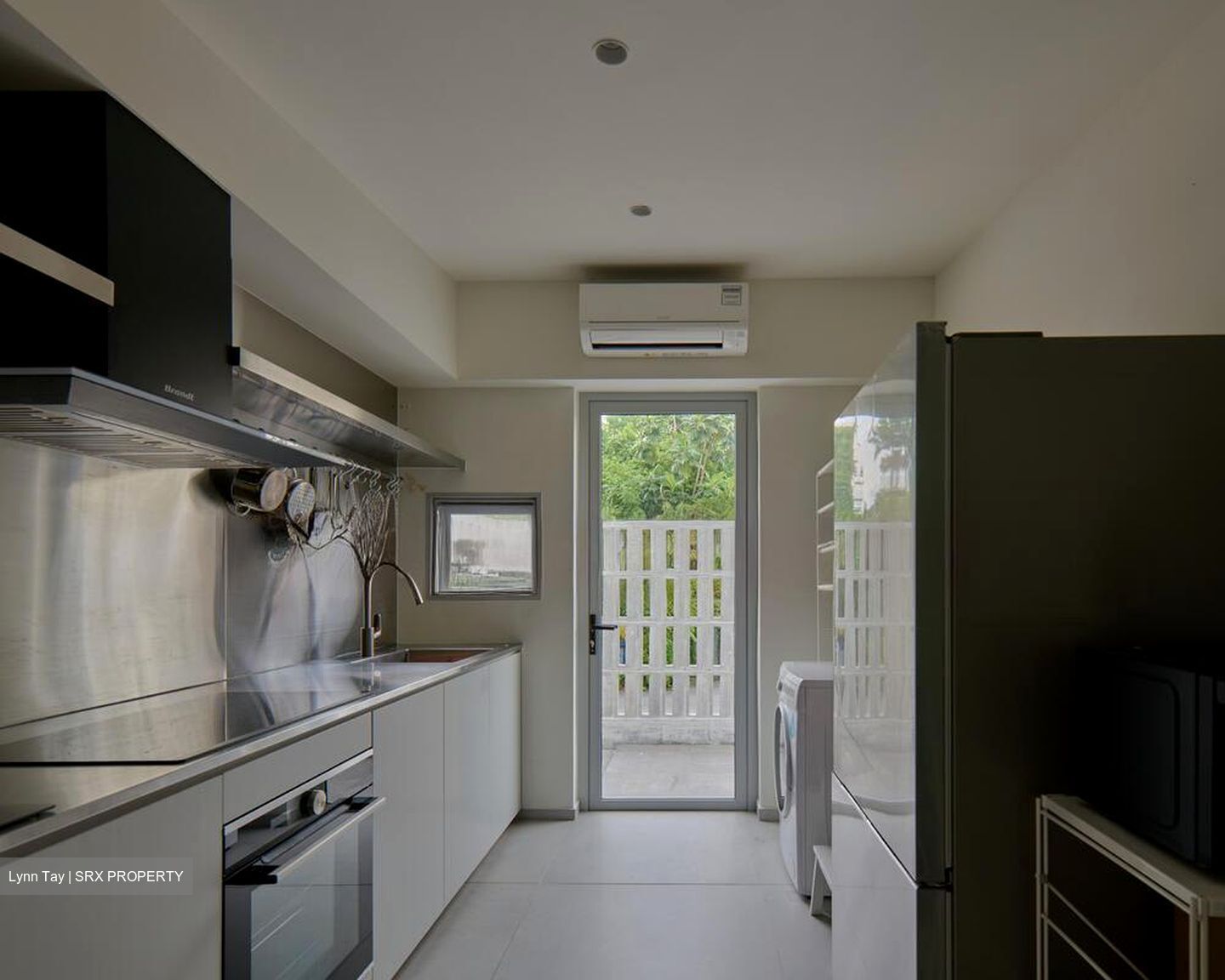 Opera Estate (D15), Terrace #503190761